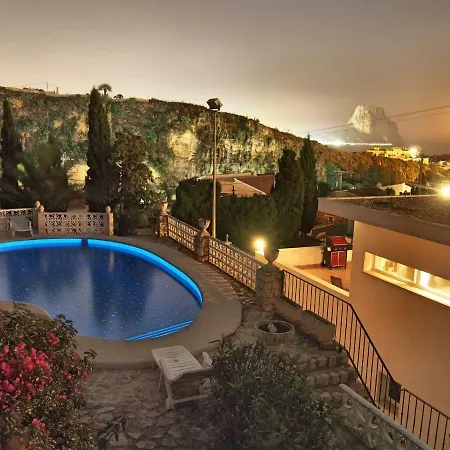 Villa Maryvilla Villa *